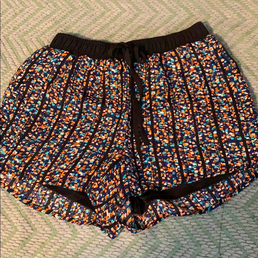 Cute Elastic Waist Shorts NWOT